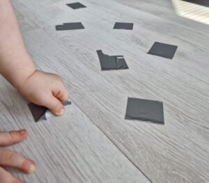 Zo stimuleren activiteiten de ontwikkeling van je baby en dreumes met praktische voorbeelden