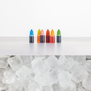 ijsklontjes in een bak en daar overheen verven