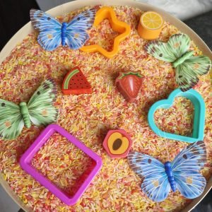 Sensorisch spel voor dreumes en peuter voor de herkenontwikkeling, activiteit